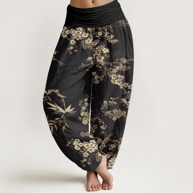 Pantaloni harem da donna con elastico in vita, in cotone bianco con motivo floreale Sakura, modello Buddha Stones - Image 8